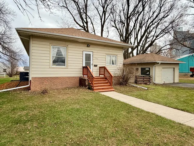 $79,000 | 33 Main Street, Round Lake, MN 56167