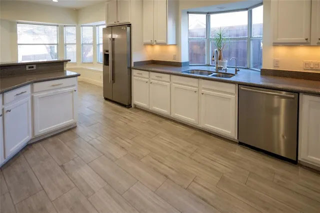 $634,999 | 413 Ridge Meade Drive, Lewisville, TX 75067