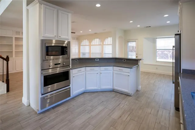 $634,999 | 413 Ridge Meade Drive, Lewisville, TX 75067