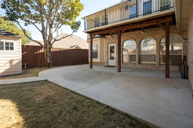 $634,999 | 413 Ridge Meade Drive, Lewisville, TX 75067