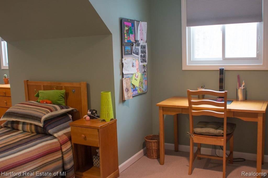 36430 Howard Road Farmington Hills, MI 48331 - Photo 27 of 43
