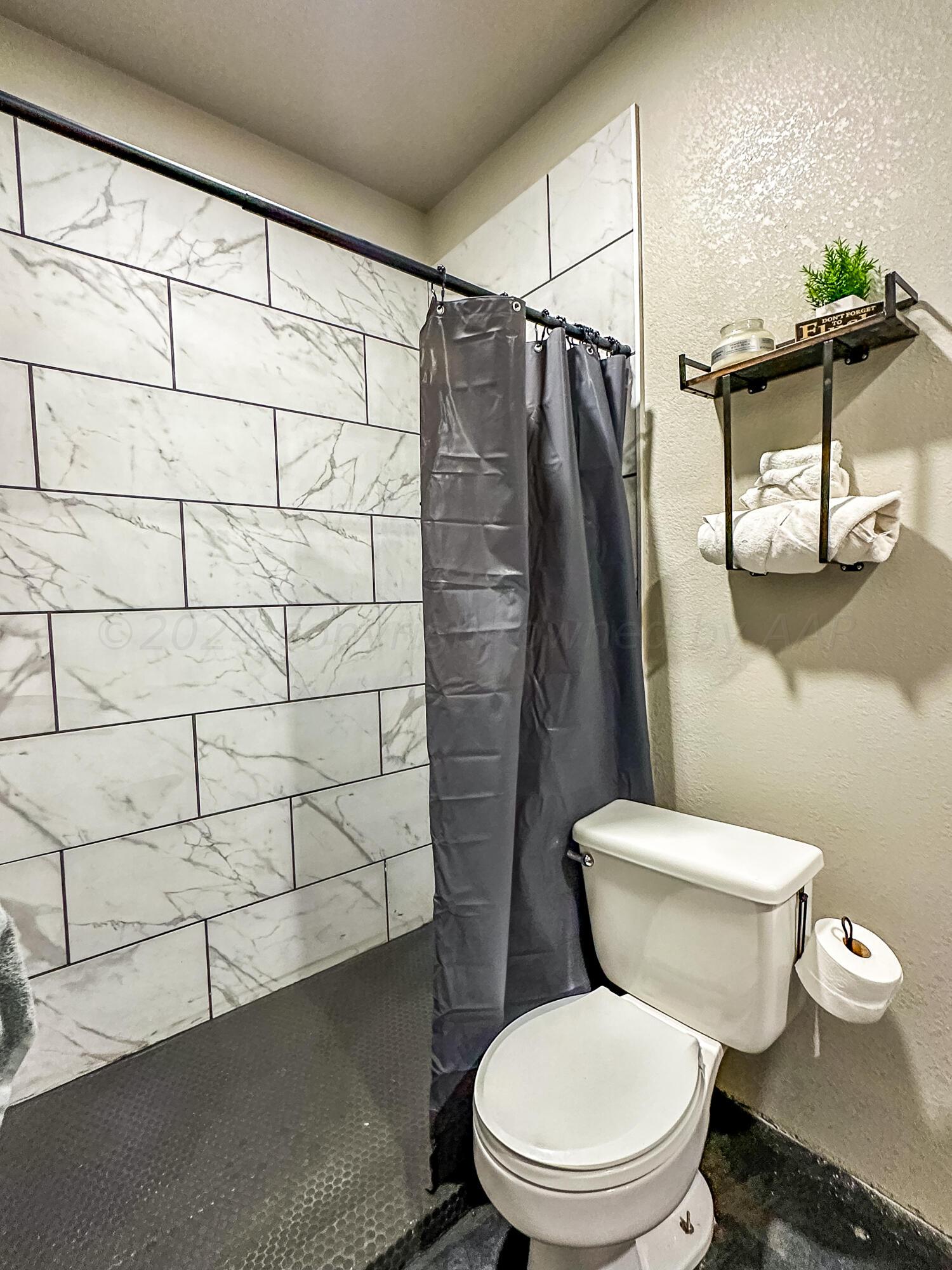 218 Charlya Drive Fritch, TX 79036 - Photo 23 of 34 IMG_2120