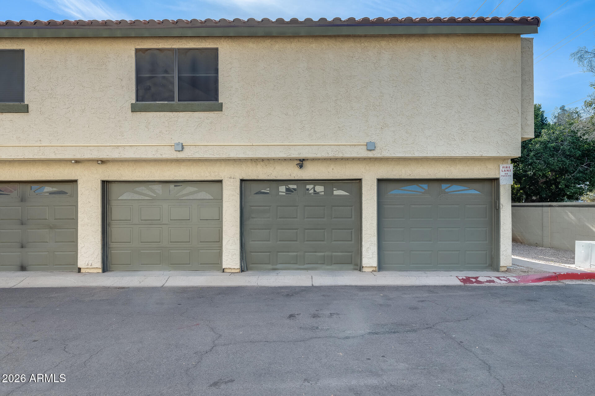 30 East Brown Road, Unit 2040 Mesa, AZ 85201 - Photo 21 of 24 Private Attached Garage