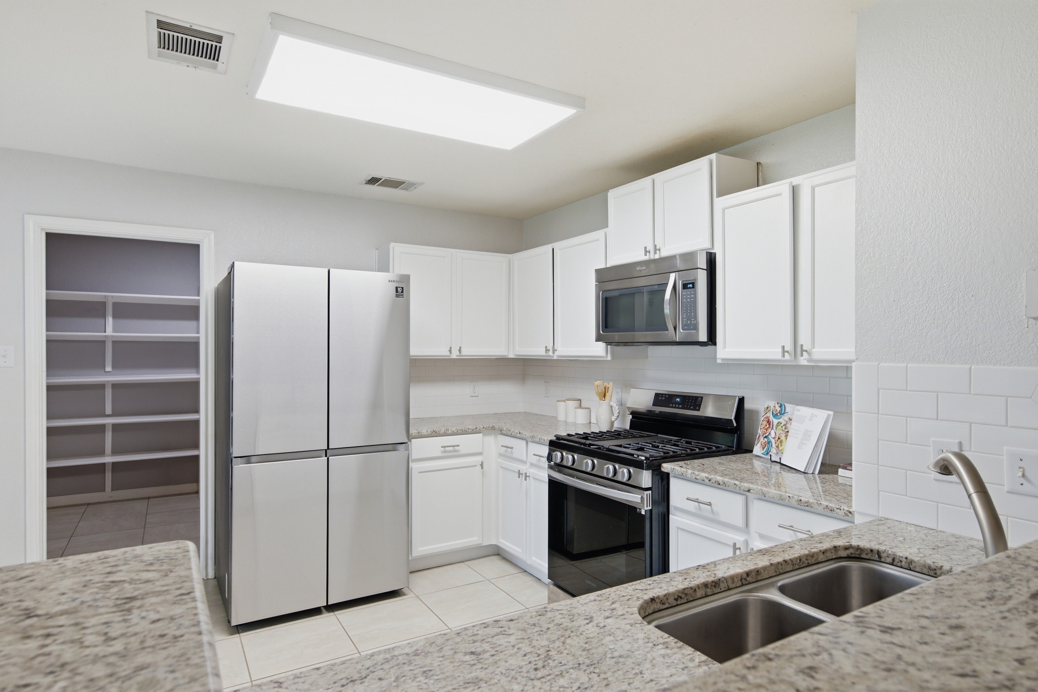 2913 Wavecrest Boulevard Austin, TX 78728 - Photo 10 of 28