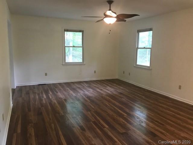 2738 Beechwood Road Denver, NC 28037 - Photo 5 of 26 Gallery Image 5