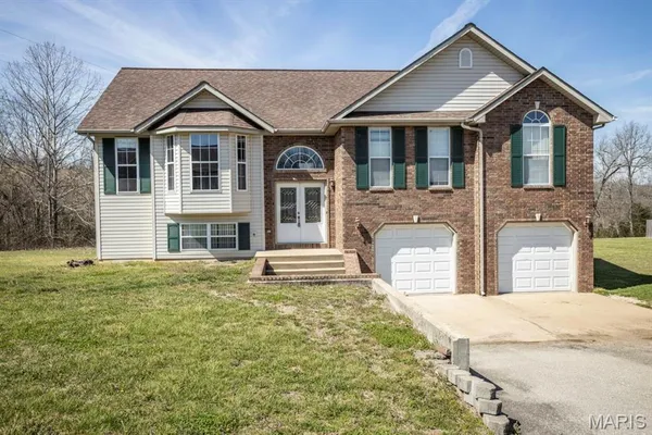 $289,900 | 16925 Highland Springs Lane, Dixon, MO 65459