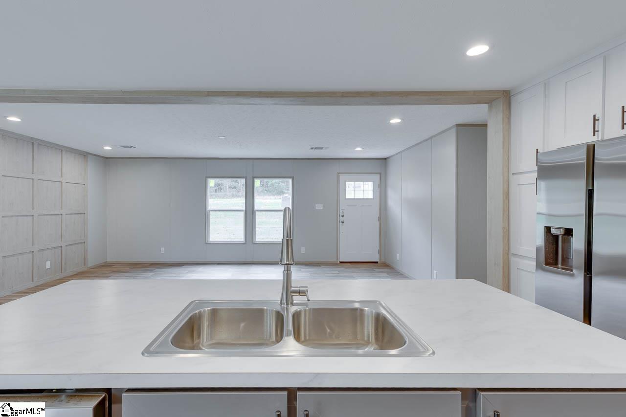 318 Bulman Road Roebuck, SC 29376 - Photo 12 of 38