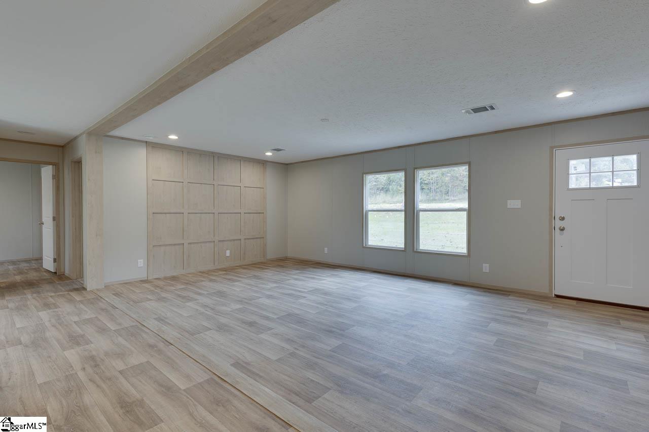 318 Bulman Road Roebuck, SC 29376 - Photo 6 of 38