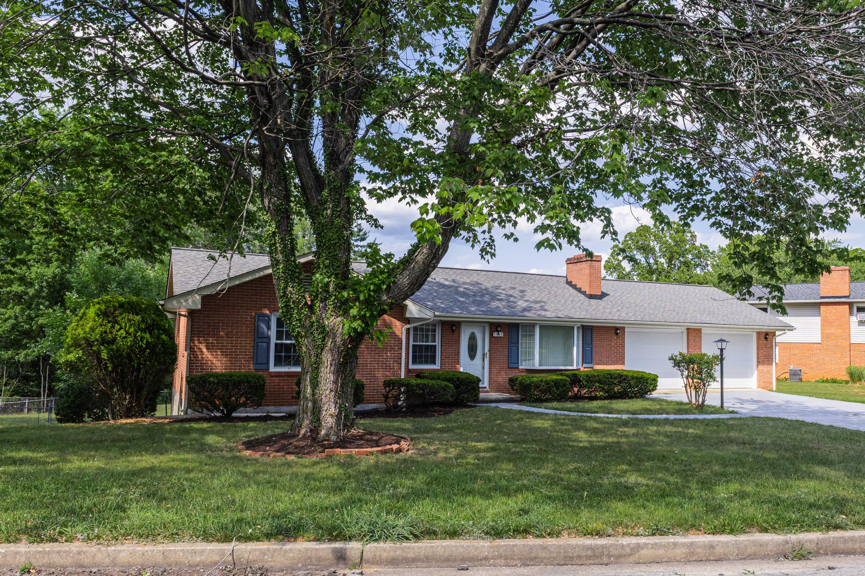 5563 Green Meadow Road Roanoke, VA 24018 - Photo 3 of 28 5563 Green Meadow Rd.-68