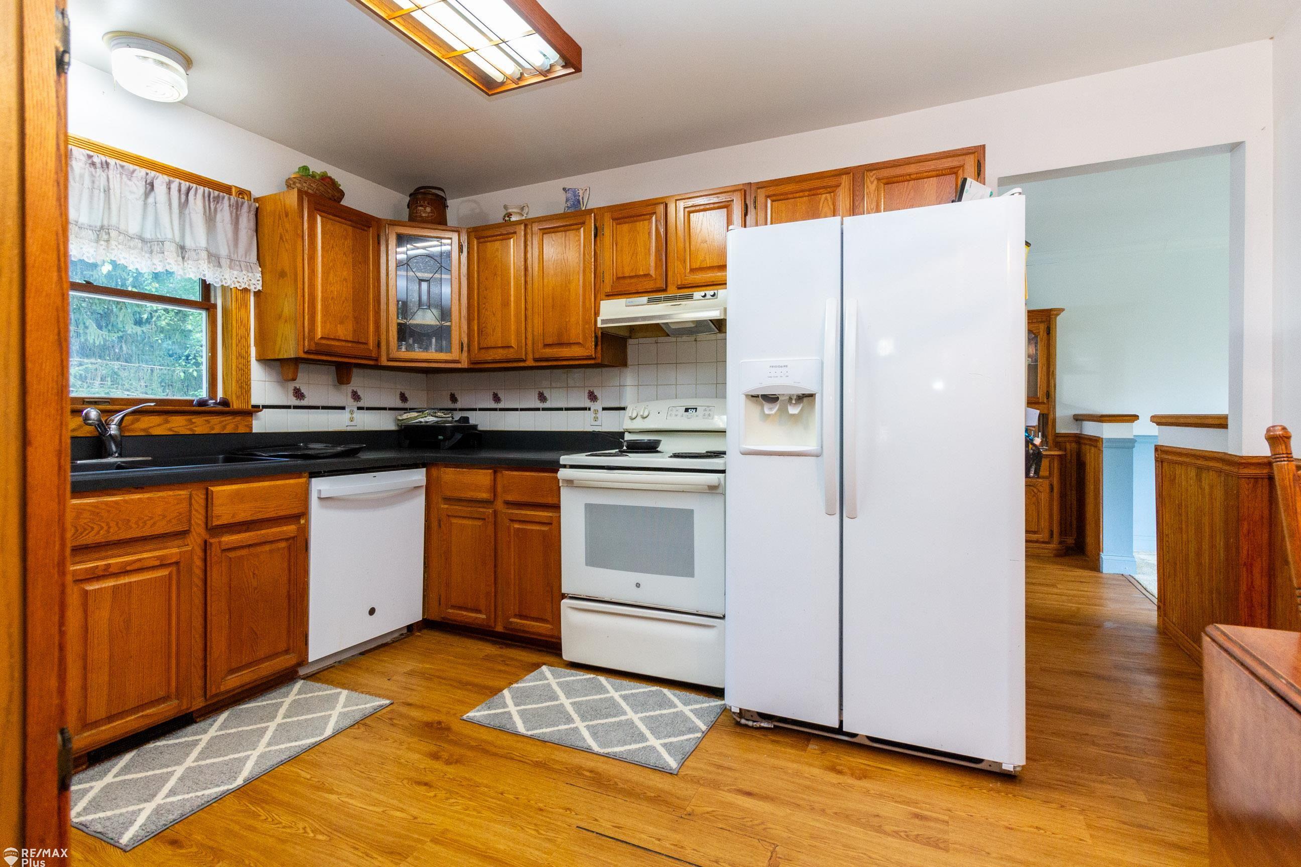 4180 Phillips Road Metamora, MI 48455 - Photo 12 of 54 50154916-0832c001-a0c9-4fc1-9da8-dd288c8942ec.JPG