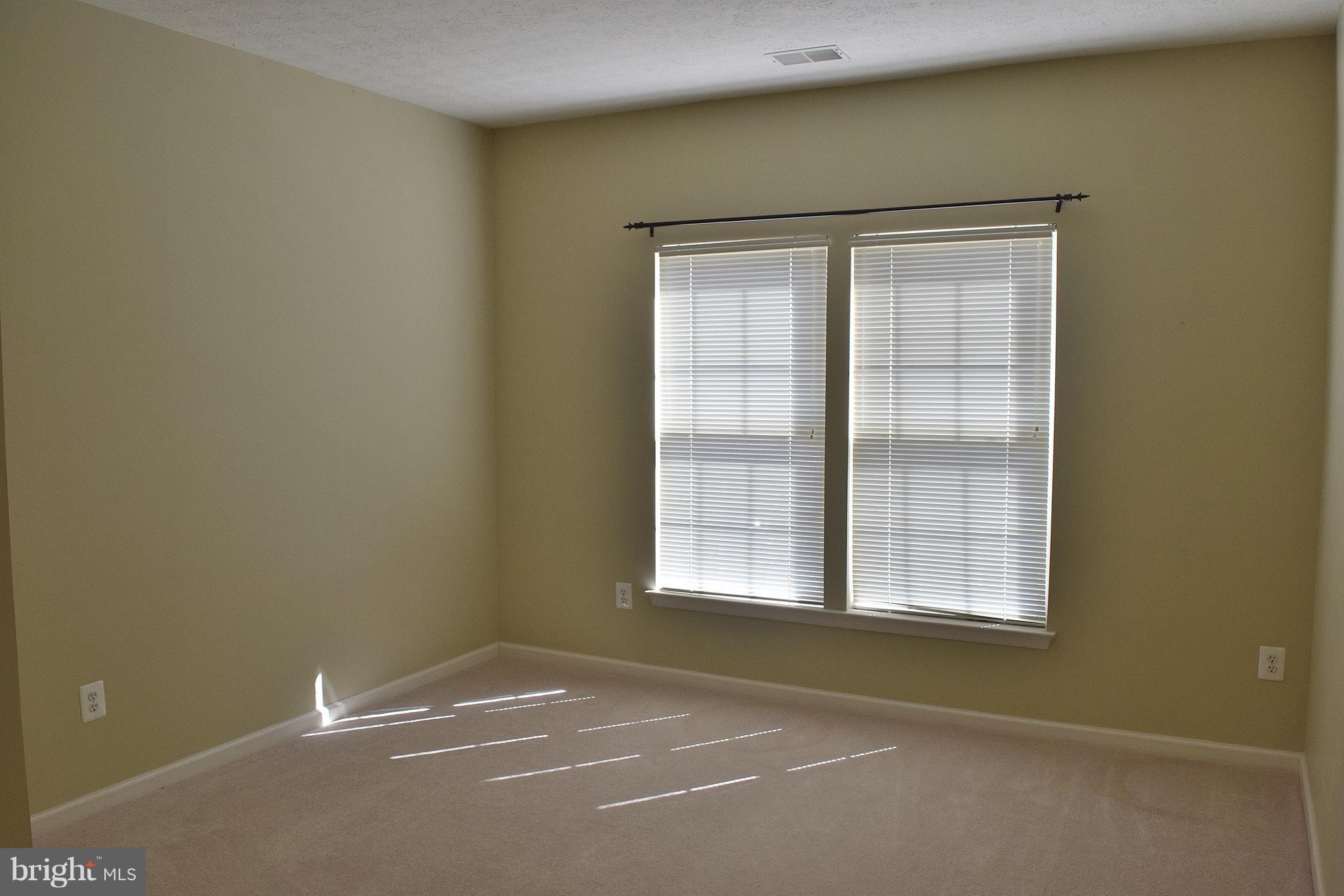 5222 Glenthorne Court, Unit 5222 Baltimore, MD 21237 - Photo 17 of 28 Bedroom