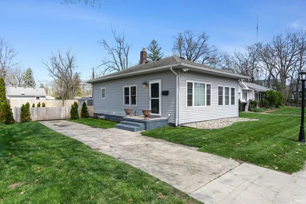 $299,900 | 1421 Chalfant Street, South Bend, IN 46617