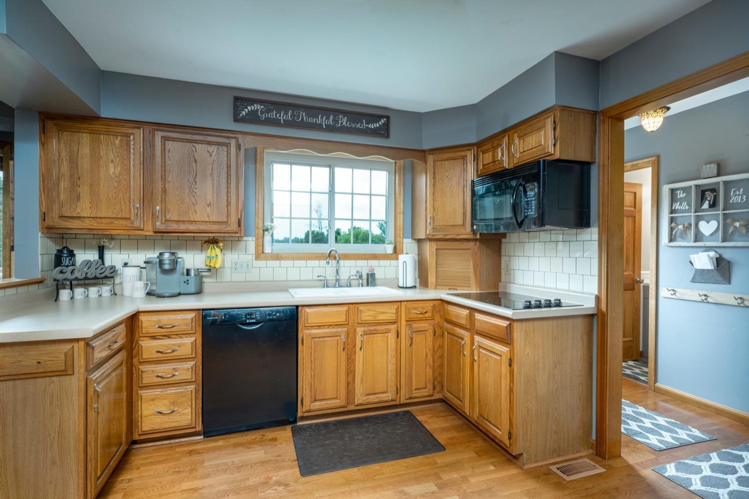 6719 Springdale Road Cincinnati, OH 45247 - Photo 10 of 33