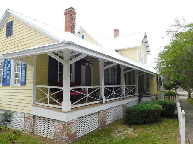 6824 Berryhill Road Milton, FL 32570 - Photo 12 of 42 Gallery Image 12