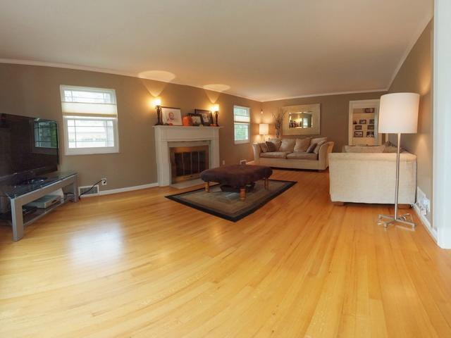 2214 Yorkshire Road Upper Arlington, OH 43221 - Photo 4 of 21