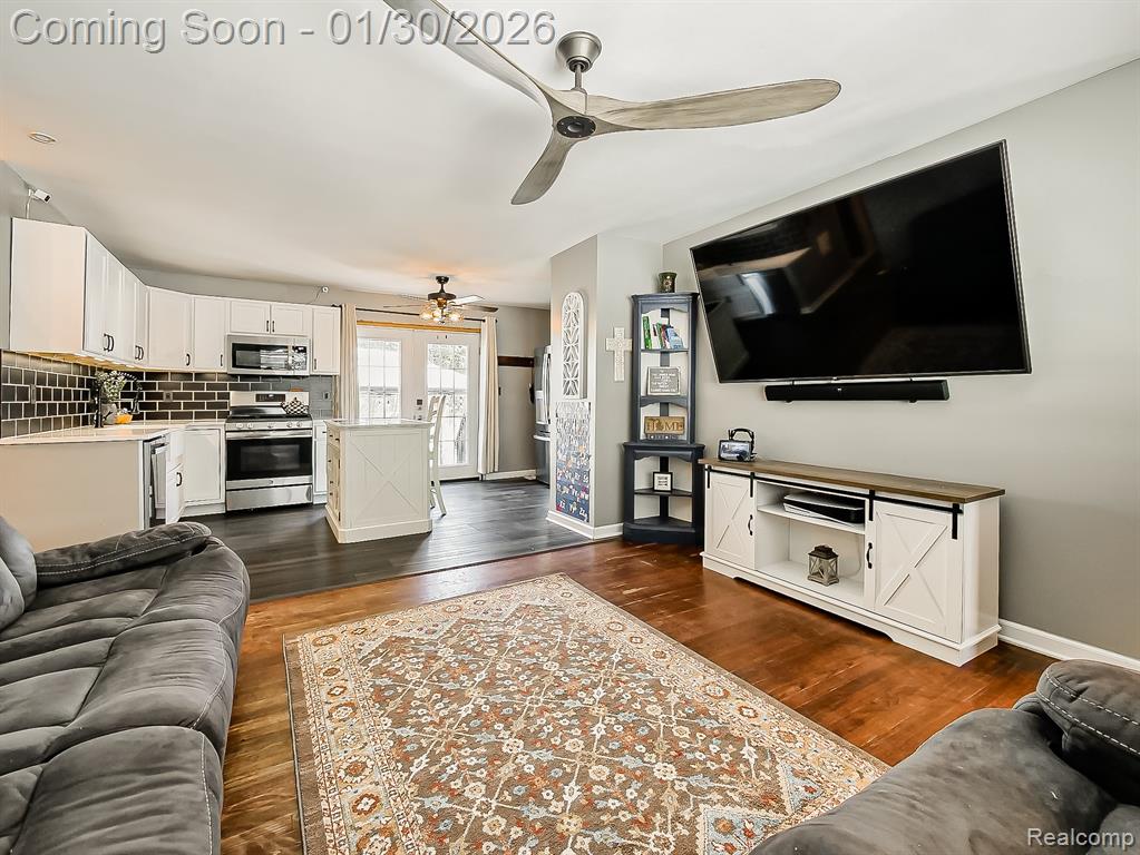 3877 Niagara Street Wayne, MI 48184 - Photo 3 of 35