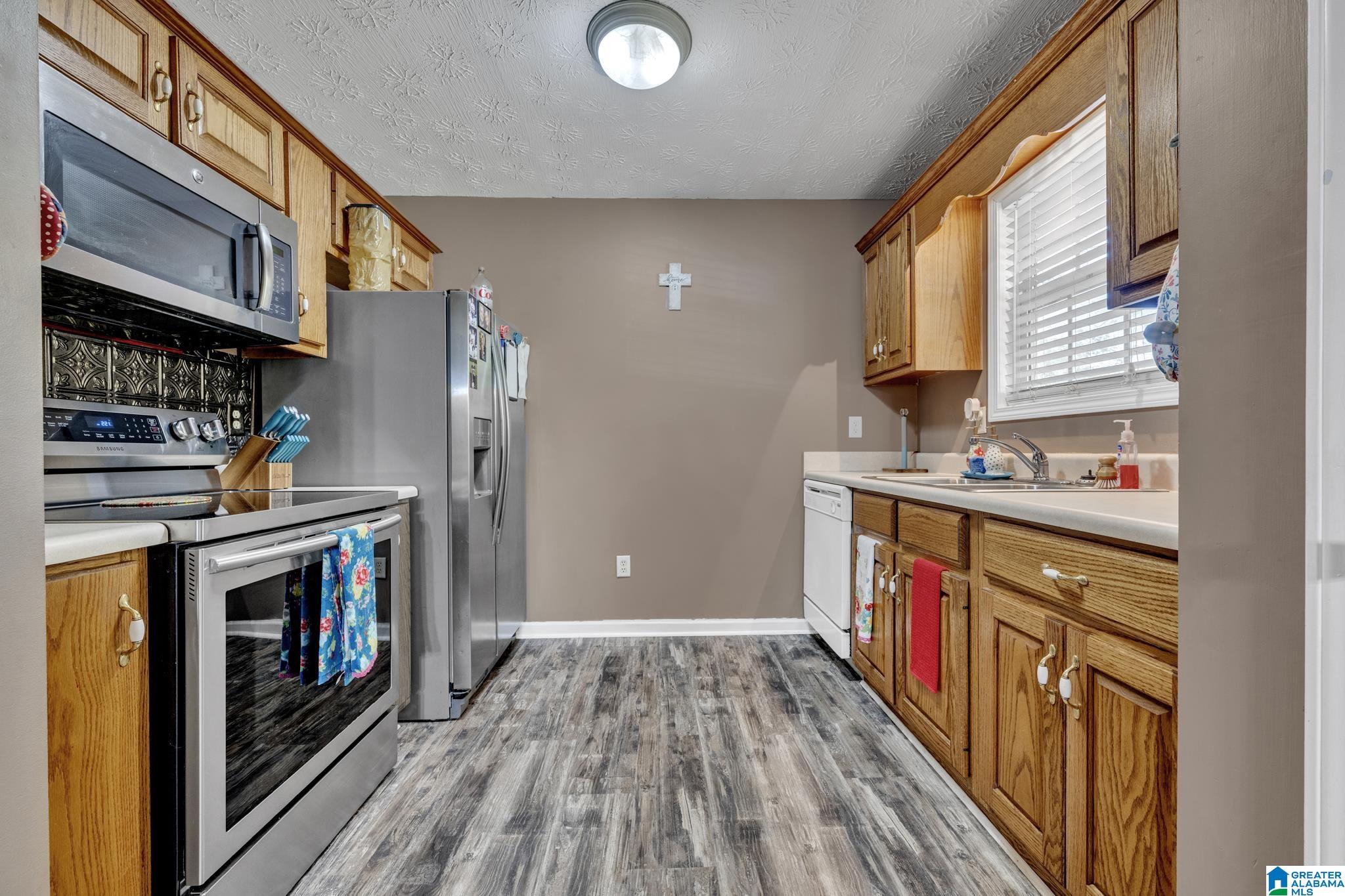 465 Cannie Phillips Road Sumiton, AL 35148 - Photo 6 of 22
