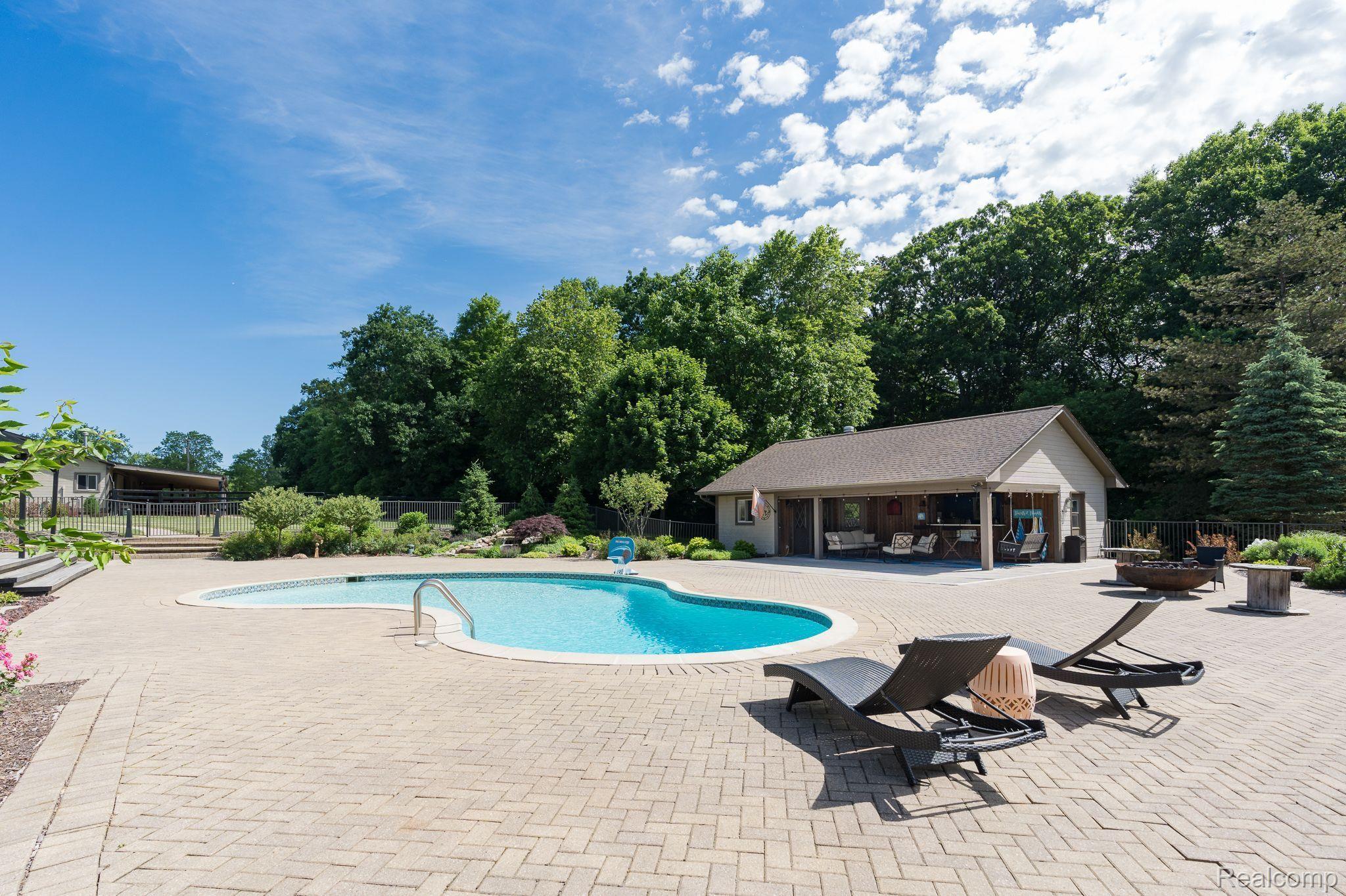 3965 Collins Road Oakland, MI 48363 - Photo 46 of 63 Gallery Image 46