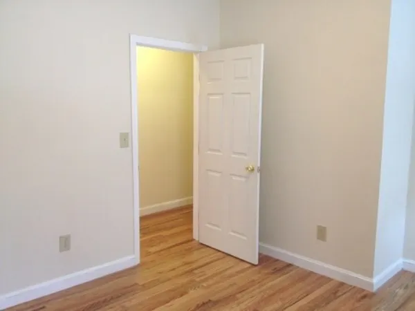 $4,000 | 122 Berkshire Street, Unit 2(1A), Cambridge, MA 02141
