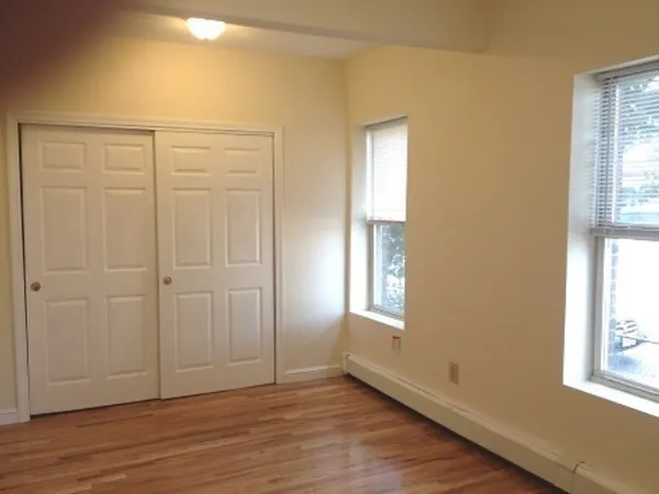 $4,000 | 122 Berkshire Street, Unit 2(1A), Cambridge, MA 02141