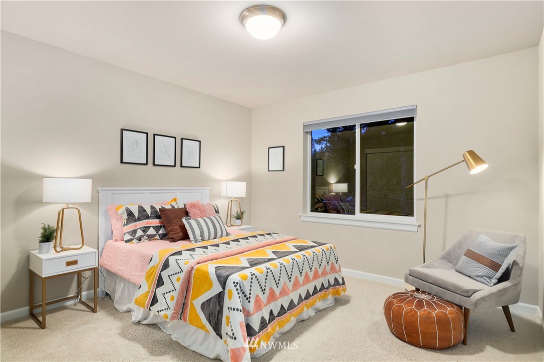 214 Ilwaco Place Southeast Renton, WA 98059 - Photo 14 of 39 Gallery Image 14