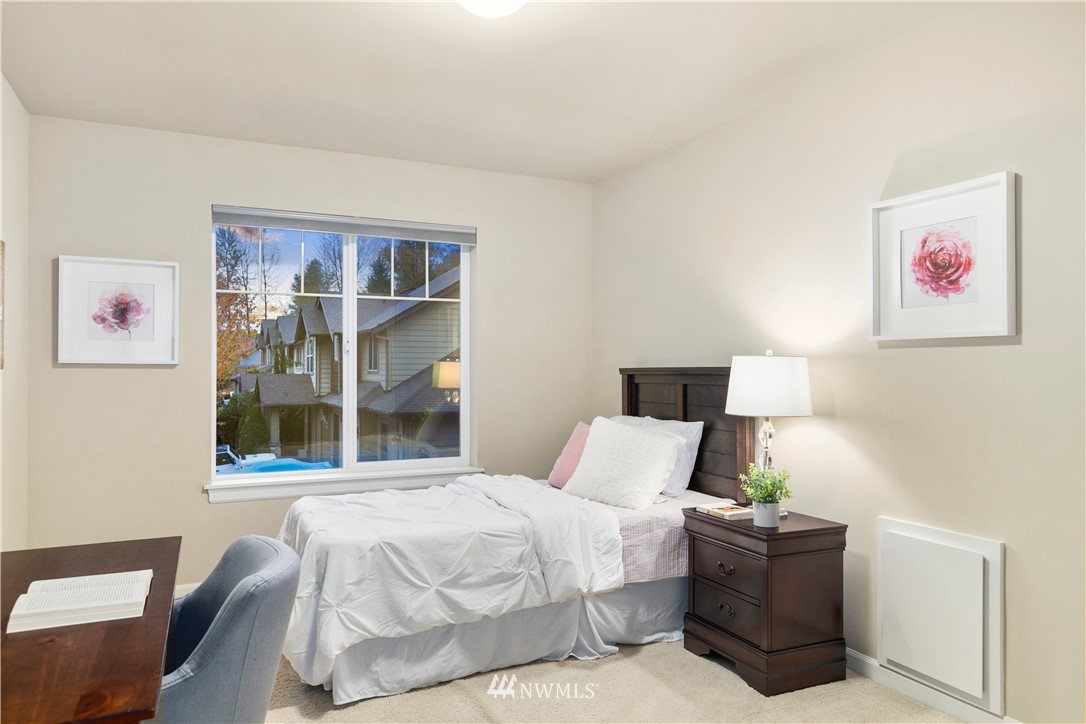 214 Ilwaco Place Southeast Renton, WA 98059 - Photo 18 of 39 Gallery Image 18