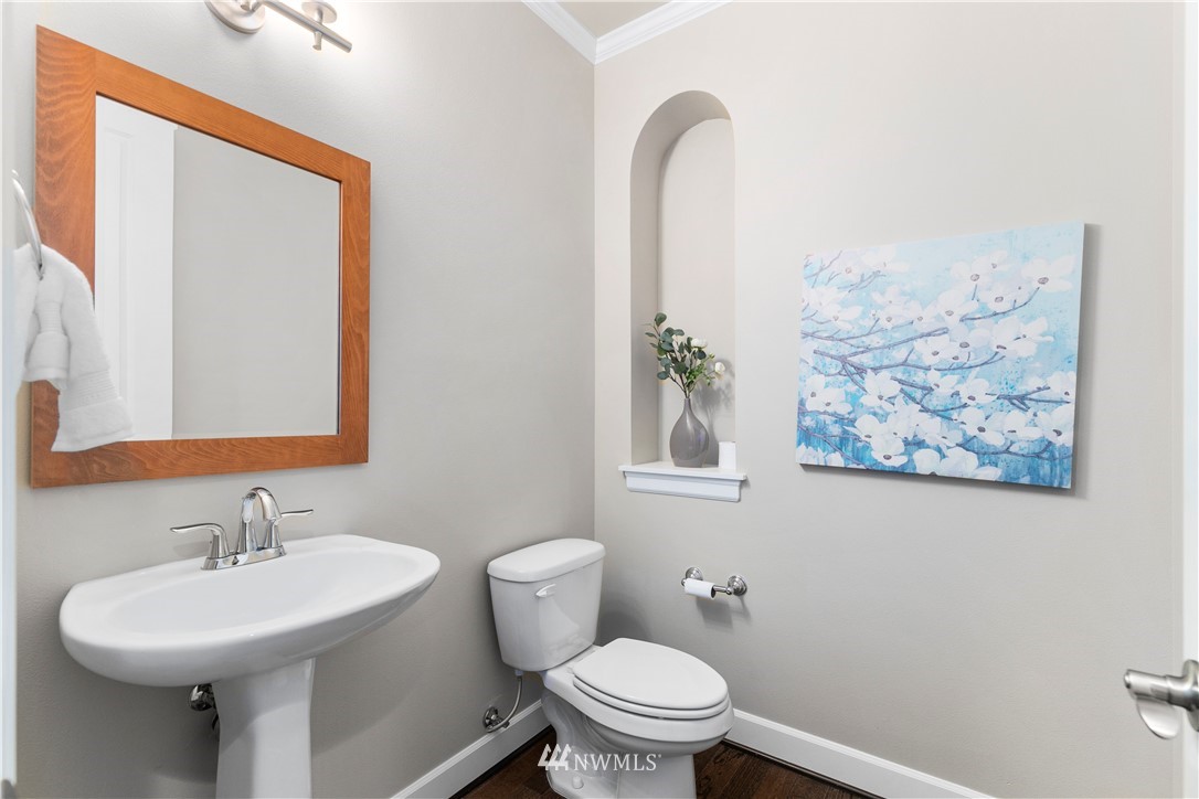 214 Ilwaco Place Southeast Renton, WA 98059 - Photo 27 of 39 Gallery Image 27
