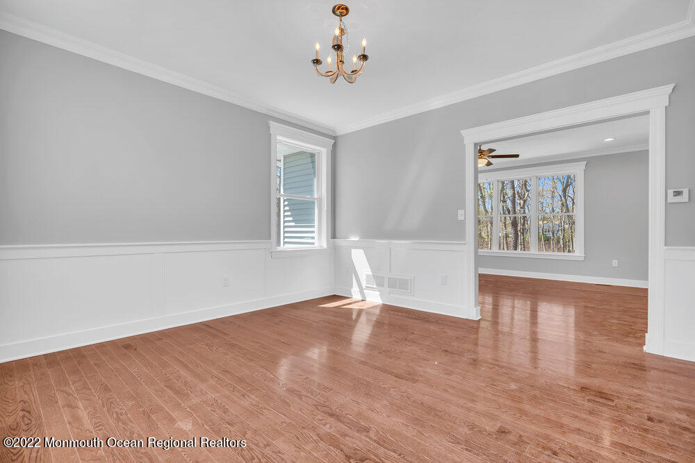 4 Sander Way Bayville, NJ 08721 - Photo 7 of 54 011_dsc07657