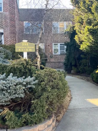 $390,000 | 291 Cedarhurst Avenue, Unit K9, Cedarhurst, NY 11516