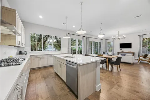 $669,000 | 7907 Ryans Way, Austin, TX 78726