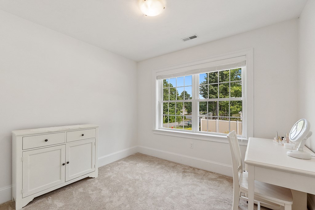 143 Broad Street, Unit 25 Hudson, MA 01749 - Photo 21 of 33