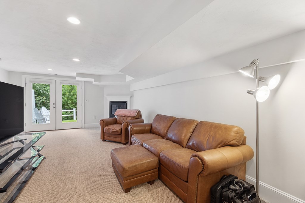 143 Broad Street, Unit 25 Hudson, MA 01749 - Photo 27 of 33