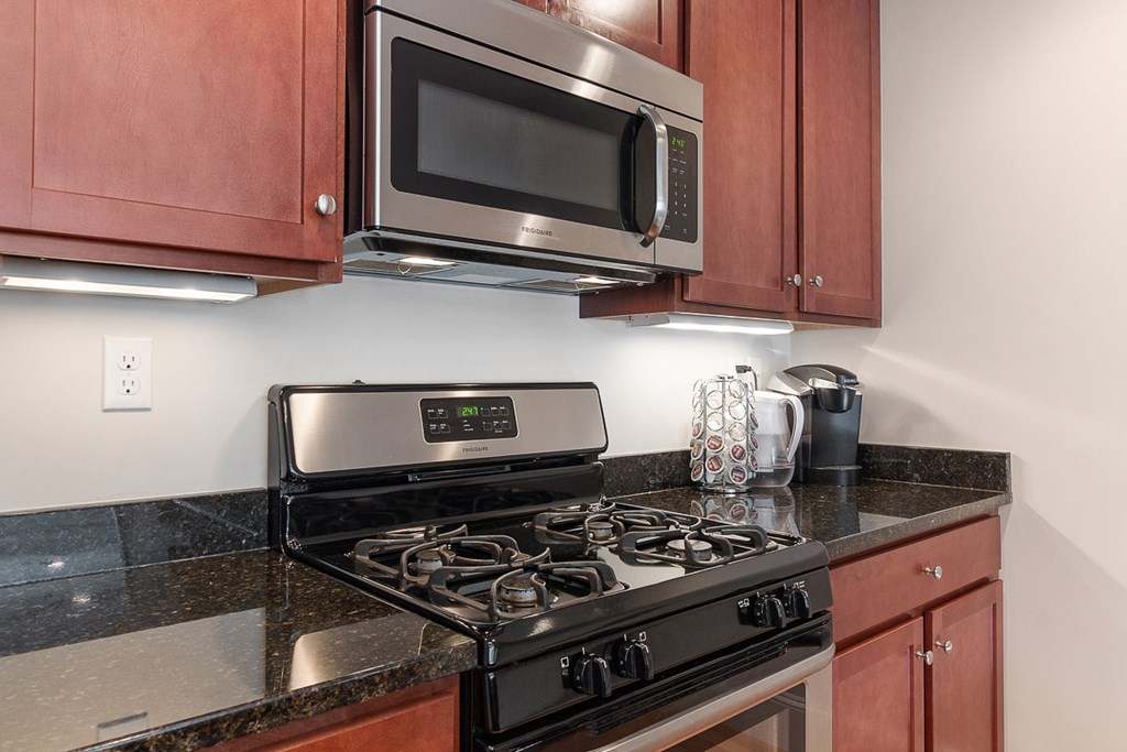 143 Broad Street, Unit 25 Hudson, MA 01749 - Photo 4 of 33