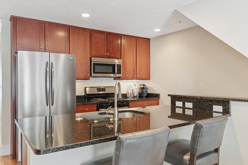 143 Broad Street, Unit 25 Hudson, MA 01749 - Photo 6 of 33