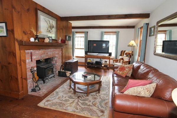 52 Esty Road Princeton, MA 01541 - Photo 2 of 15