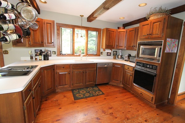 52 Esty Road Princeton, MA 01541 - Photo 3 of 15