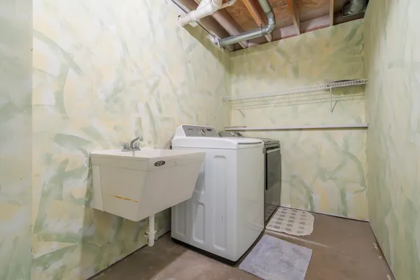 $359,900 | 1002 Thomas Street, Antigo, WI 54409