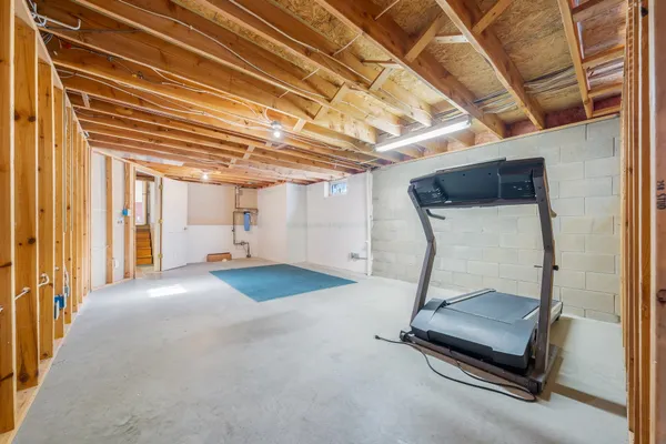 $359,900 | 1002 Thomas Street, Antigo, WI 54409