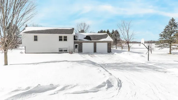 $359,900 | 1002 Thomas Street, Antigo, WI 54409