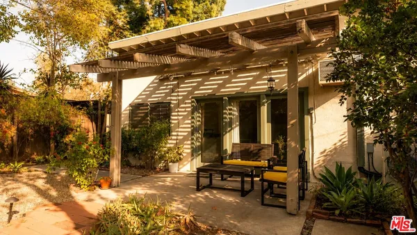 $2,800 | 14829 Otsego Street, Sherman Oaks, CA 91403