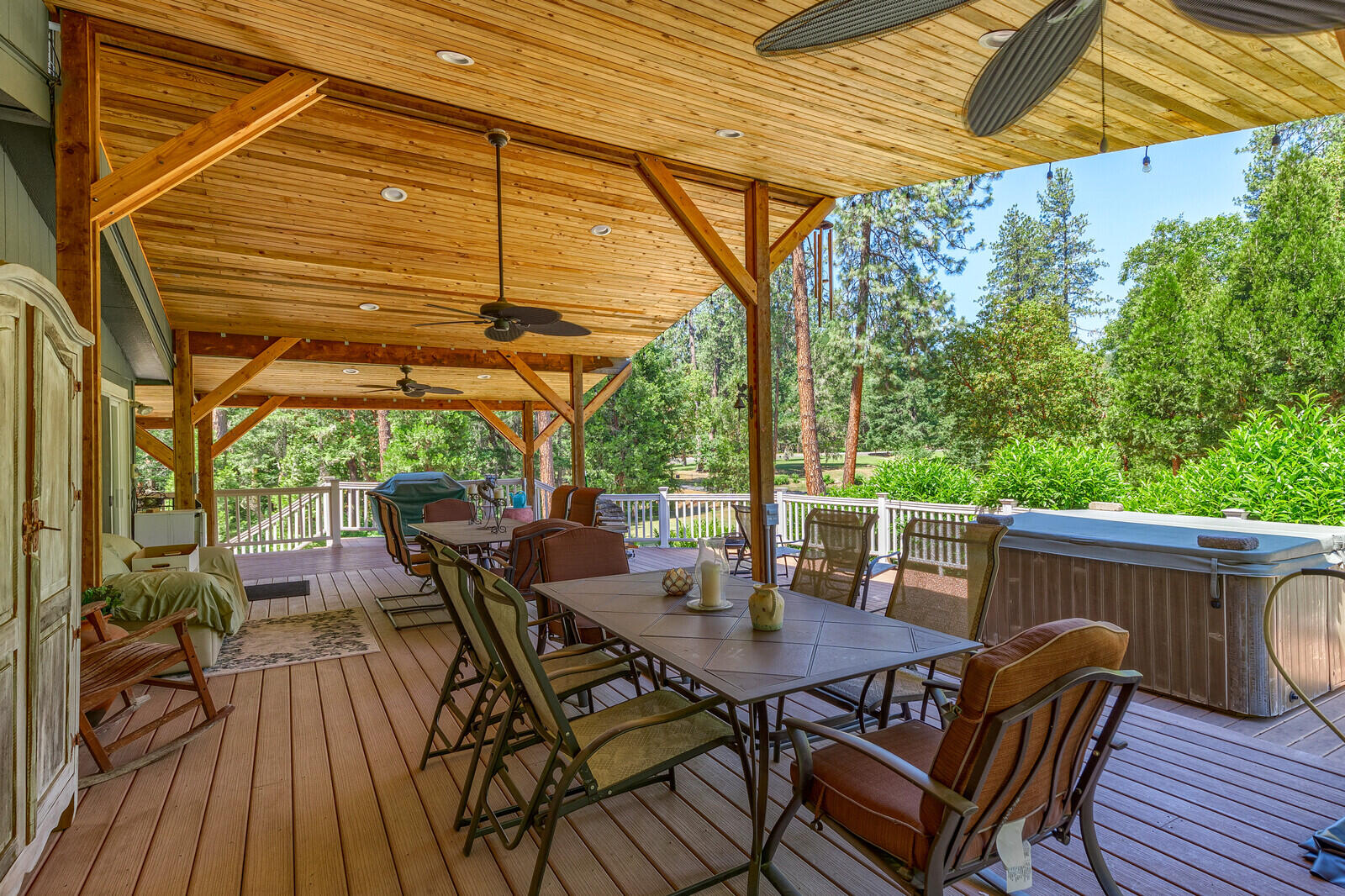 697 Peco Road Grants Pass, OR 97526 - Photo 49 of 55 21_PR_22_mls