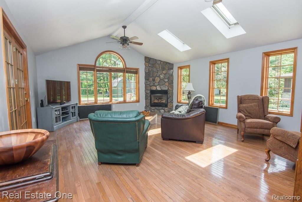 11560 Wells Road Petersburg, MI 49270 - Photo 12 of 35 IMG_6859.jpg