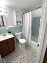 2710 Macomb Street Northwest, Unit 303 Washington, DC 20008 - Photo 18 of 18 Bathroom