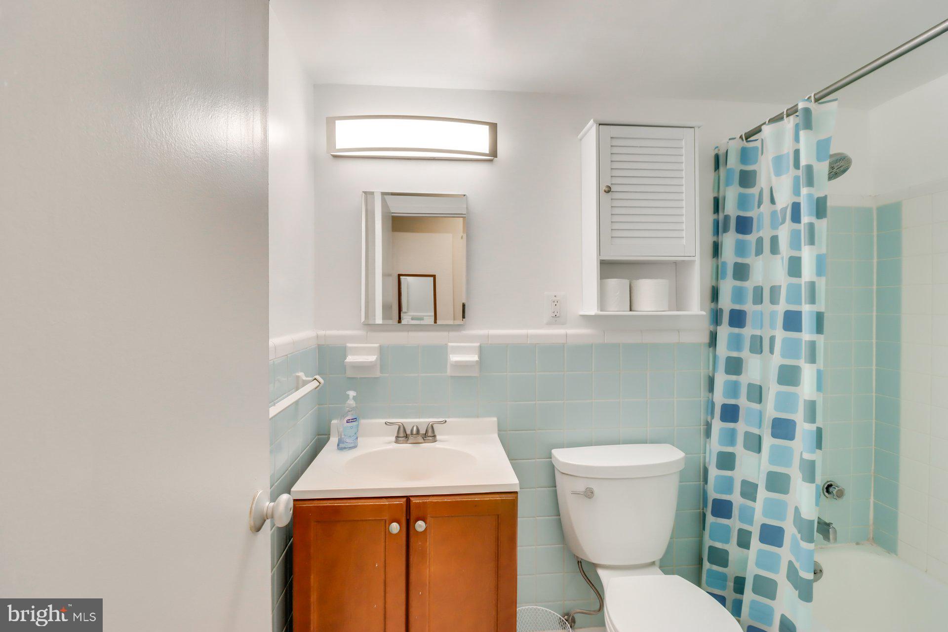 2710 Macomb Street Northwest, Unit 303 Washington, DC 20008 - Photo 10 of 18