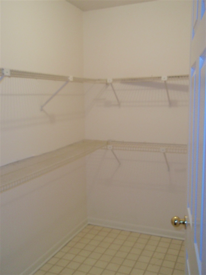 1342 Hunters Road, Unit A Harrisonburg, VA 22801 - Photo 12 of 18 Gallery Image 12