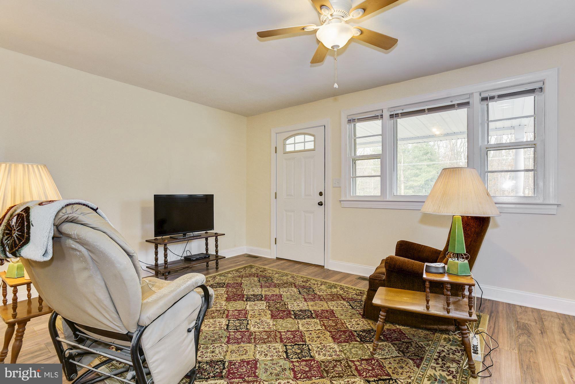 327 Indian Mills Road Shamong, NJ 08088 - Photo 11 of 25 Living room