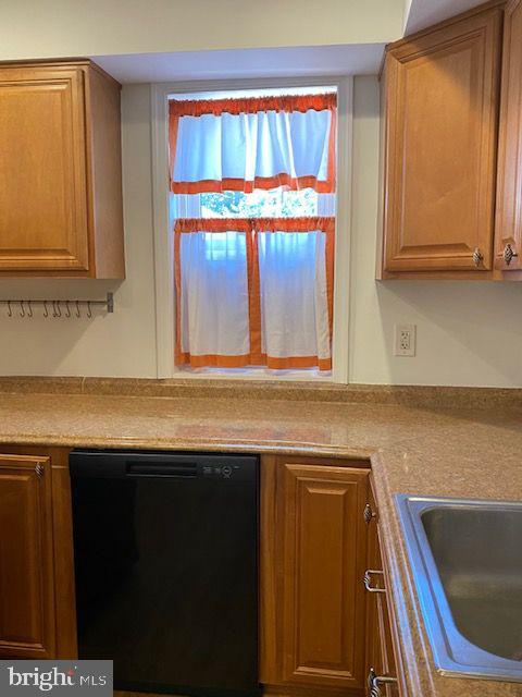700 Raleigh Court Wallingford, PA 19086 - Photo 4 of 19 Gallery Image 4