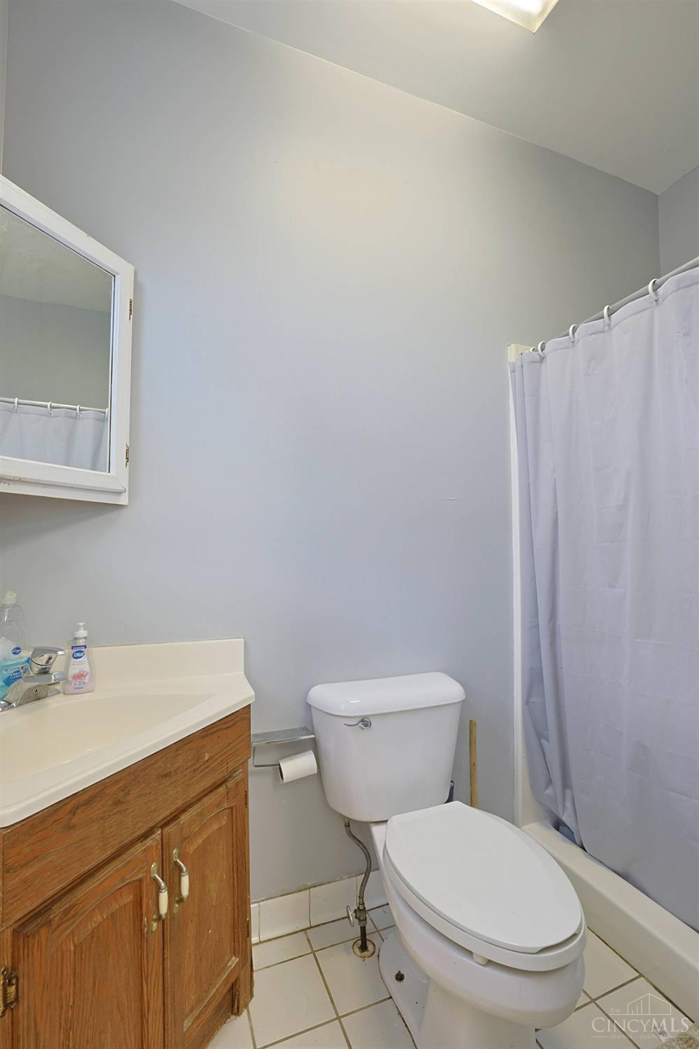 452 Riddle Road Cincinnati, OH 45220 - Photo 30 of 32