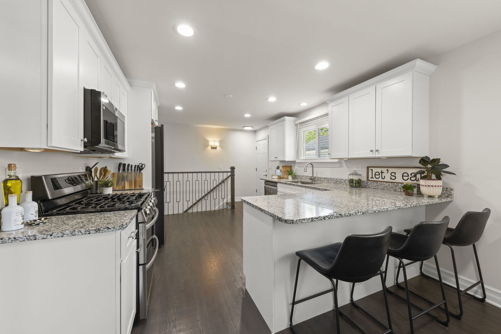 648 South Main Street Naperville, IL 60540 - Photo 10 of 39