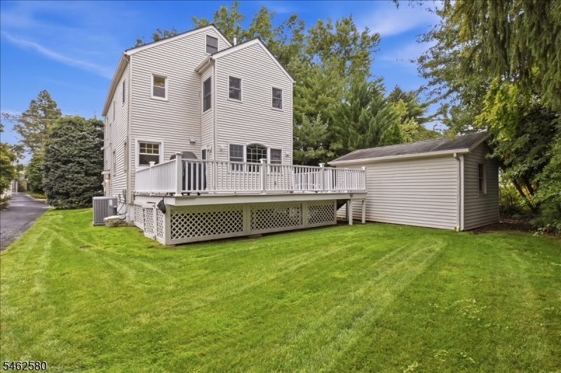 77 Meadowbrook Road Short Hills, NJ 07078 - Photo 36 of 40 Gallery Image 36